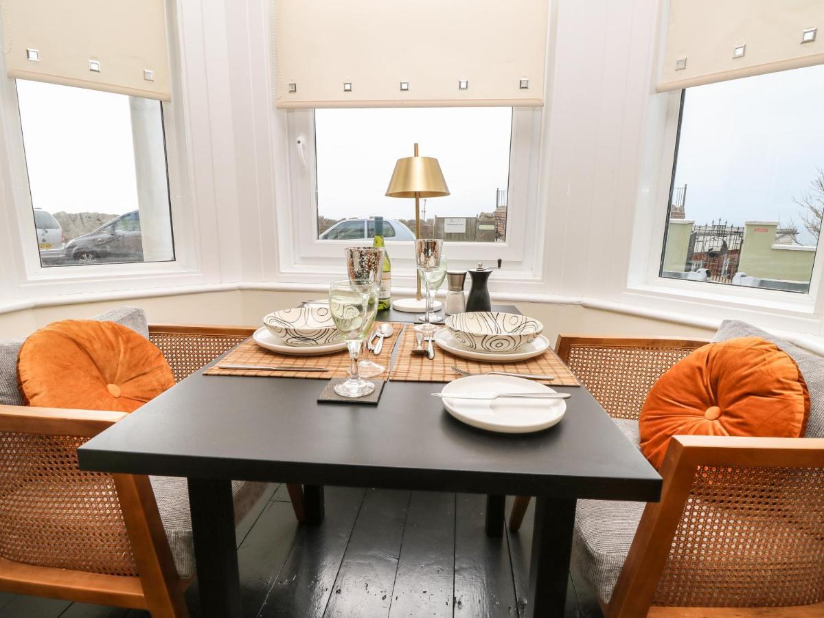 No 5 Cliffview Apartment Ventnor Luaran gambar